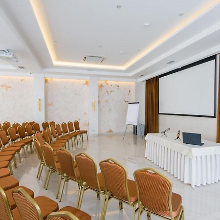 Pellegreen Hotel Stavropol Bagian luar foto